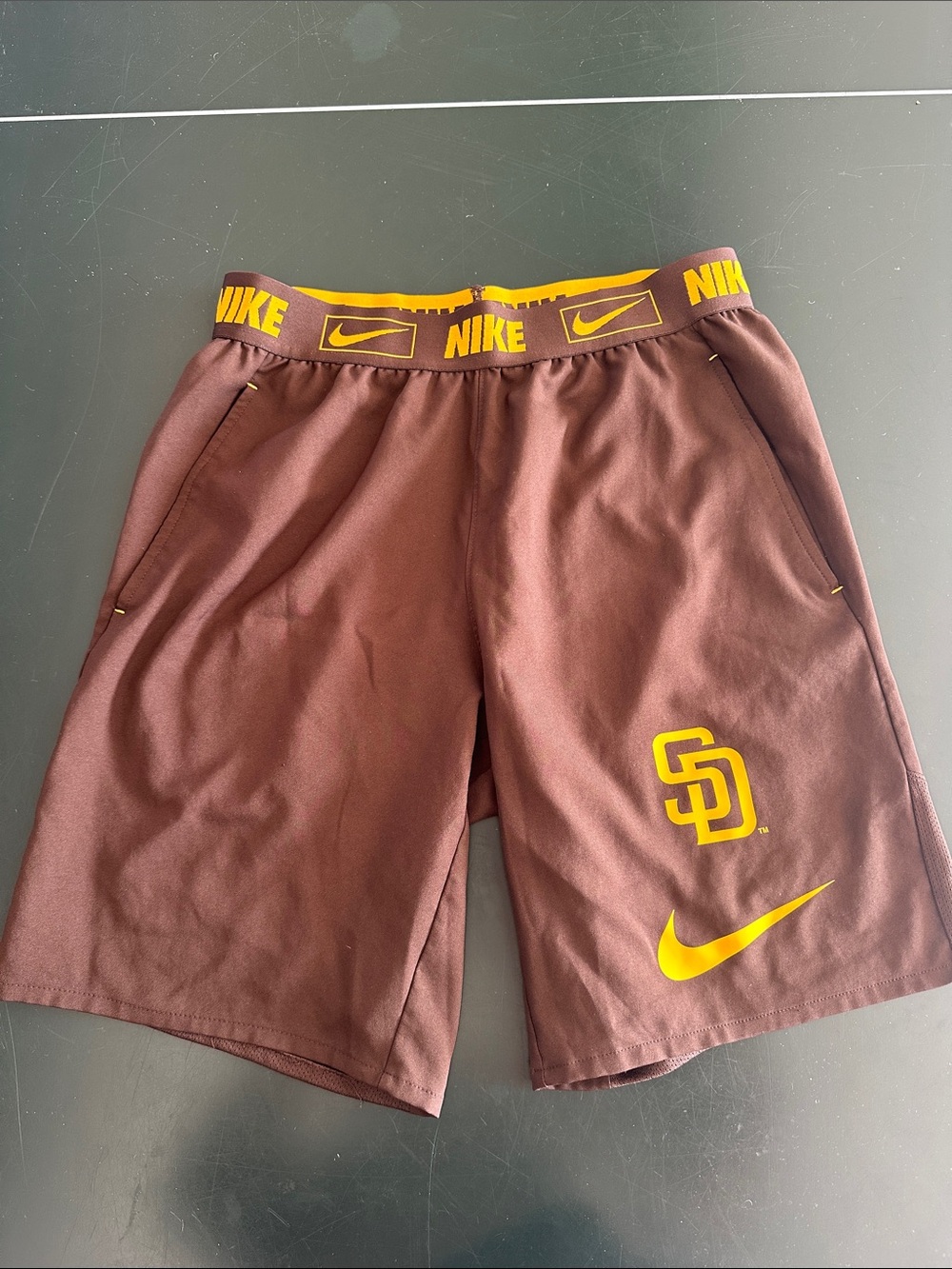 Nike Men’s Brown and Yellow Athletic Shorts